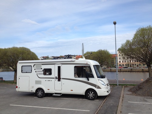 parking by the lake Härnösand