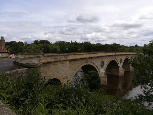 Coldstream bridge ver the Tweed